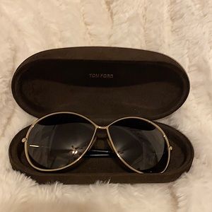 Beautiful Tom Ford Brown & Gold Women’s Sunglasses 🤎✨